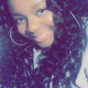 Meet your Posher, Lavette